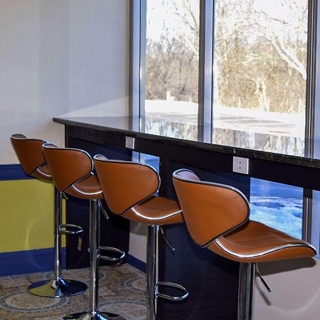 Baymont By Wyndham - Chicago - Addison - O'Hare Otel Dış mekan fotoğraf