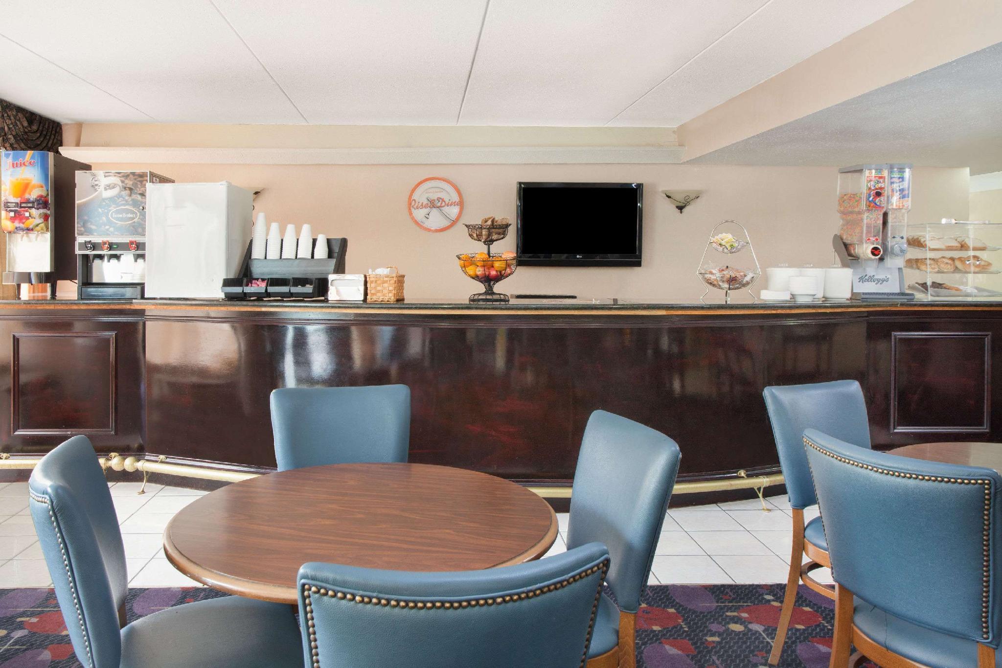 Baymont By Wyndham - Chicago - Addison - O'Hare Otel Dış mekan fotoğraf